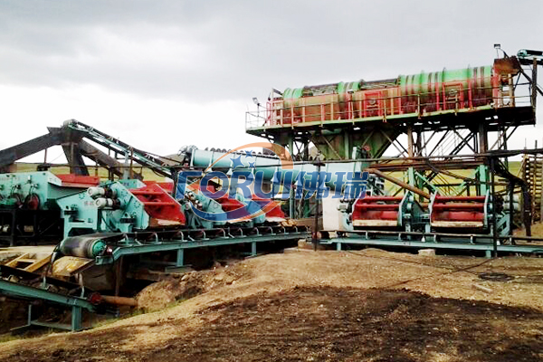 砂錫礦選礦現(xiàn)場(chǎng) 砂錫礦選礦現(xiàn)場(chǎng)