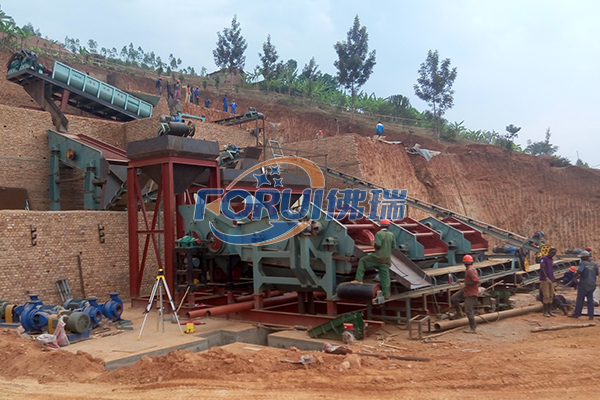 盧旺達(dá)洗鉭鈮礦的工作現(xiàn)場(chǎng) 盧旺達(dá)洗鉭鈮礦的工作現(xiàn)場(chǎng)